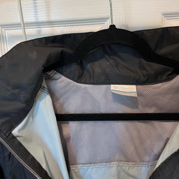 EUC black Columbia windbreaker raincoat XL - Picture 3 of 4